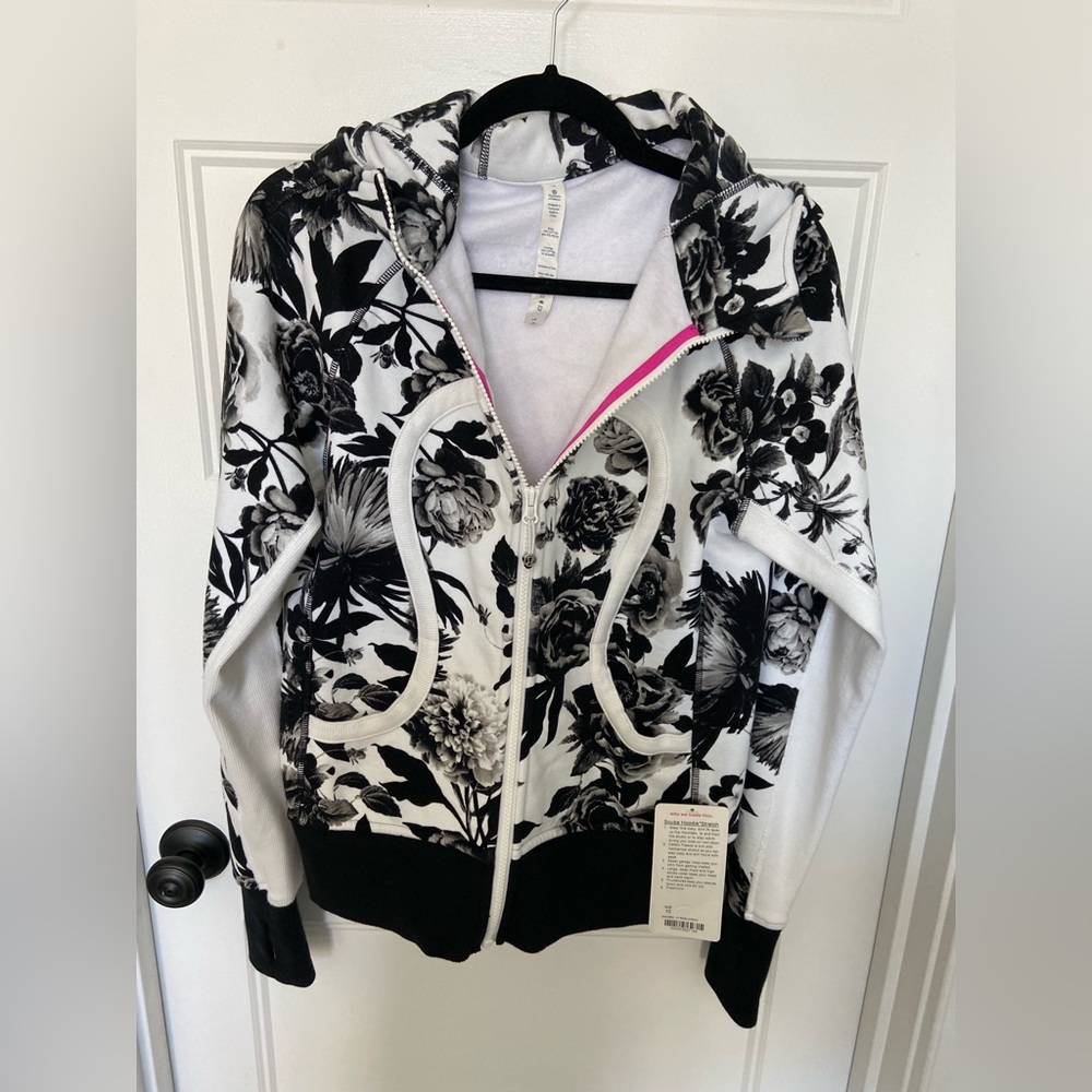 Lululemon Scuba Hoodie Size 10 NWT